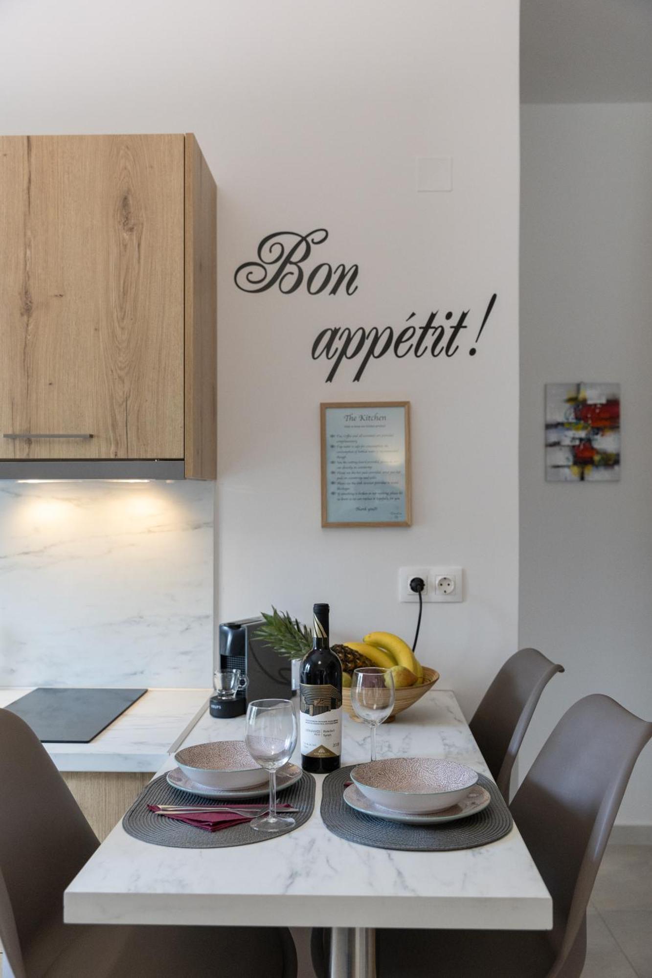 Omalia Stay Buitenkant foto